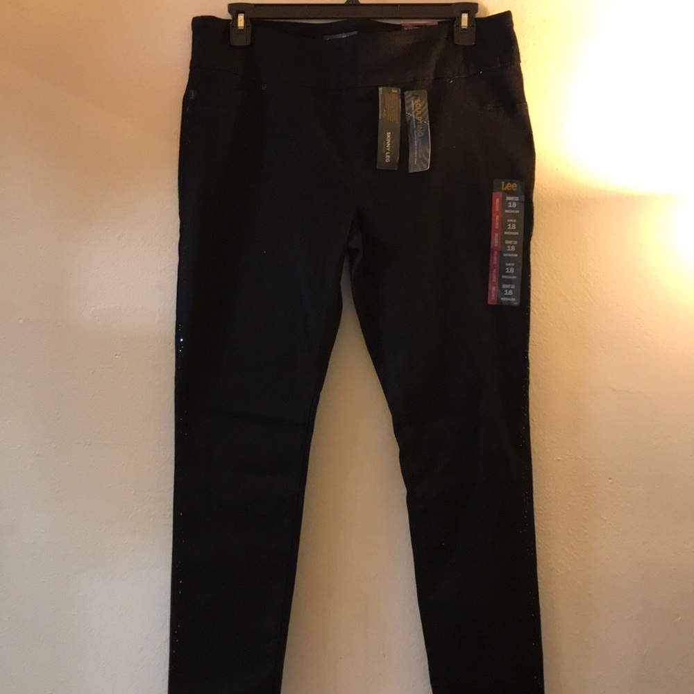Lee Women’s Slim Fit Skinny Leg - Picture 1 of 7